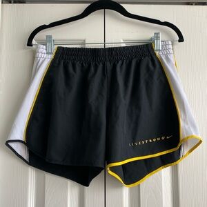 Nike Women’s Tempo Shorts